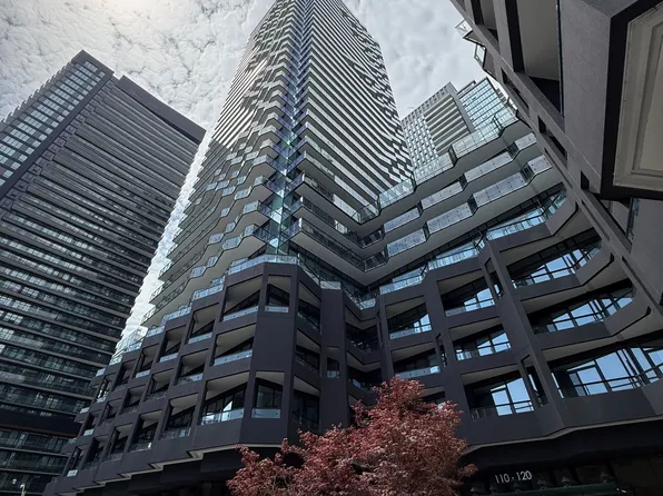 110 Broadway Ave, Toronto, ON