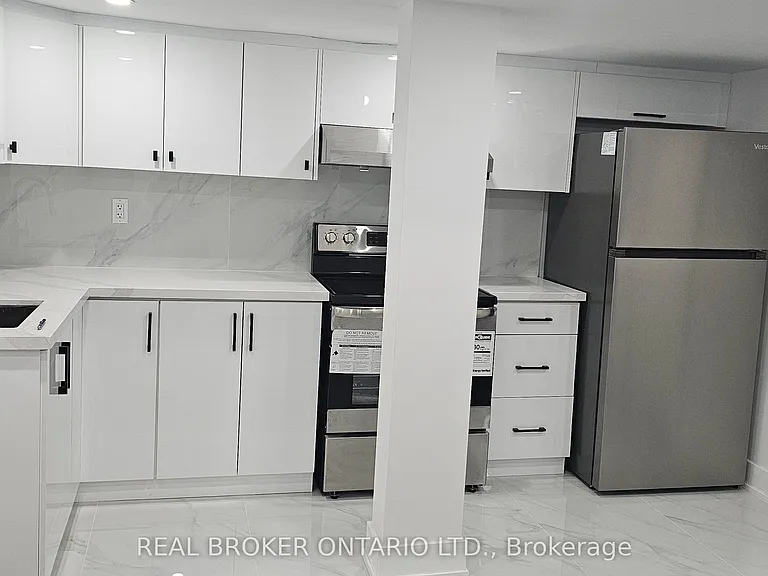 1296 Ellenton Cres #A — Photo 1