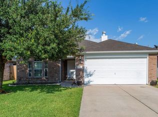 997 Hamilton St, Alvin, TX 77511