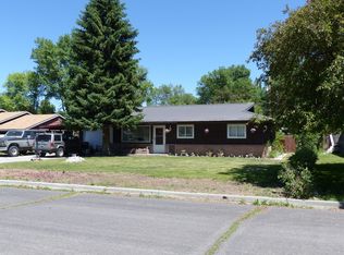 745 S McGowan Ave, Burns, OR 97720