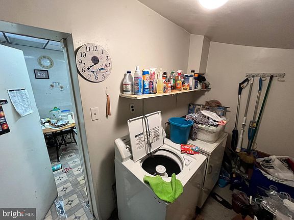 5th image of 514 S Salford St