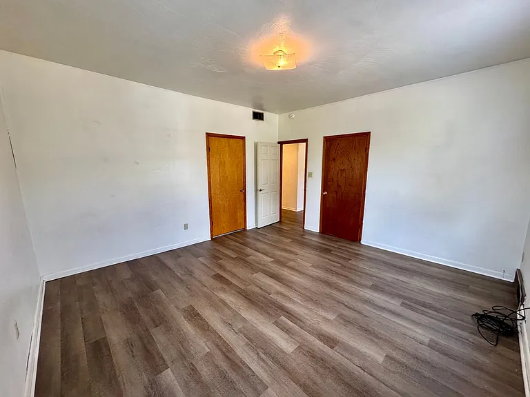 212 North Highland Avenue — Photo 16