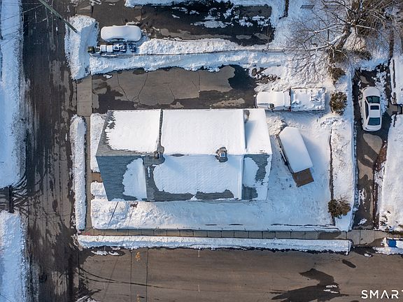 4th image of 73 Spring Street