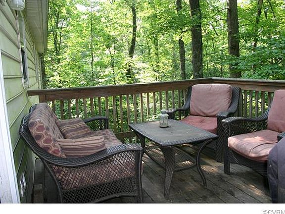 2nd image of 4700 Valencia Pl