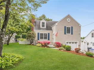 176 Lakeview Ave, Scarsdale, NY 10583