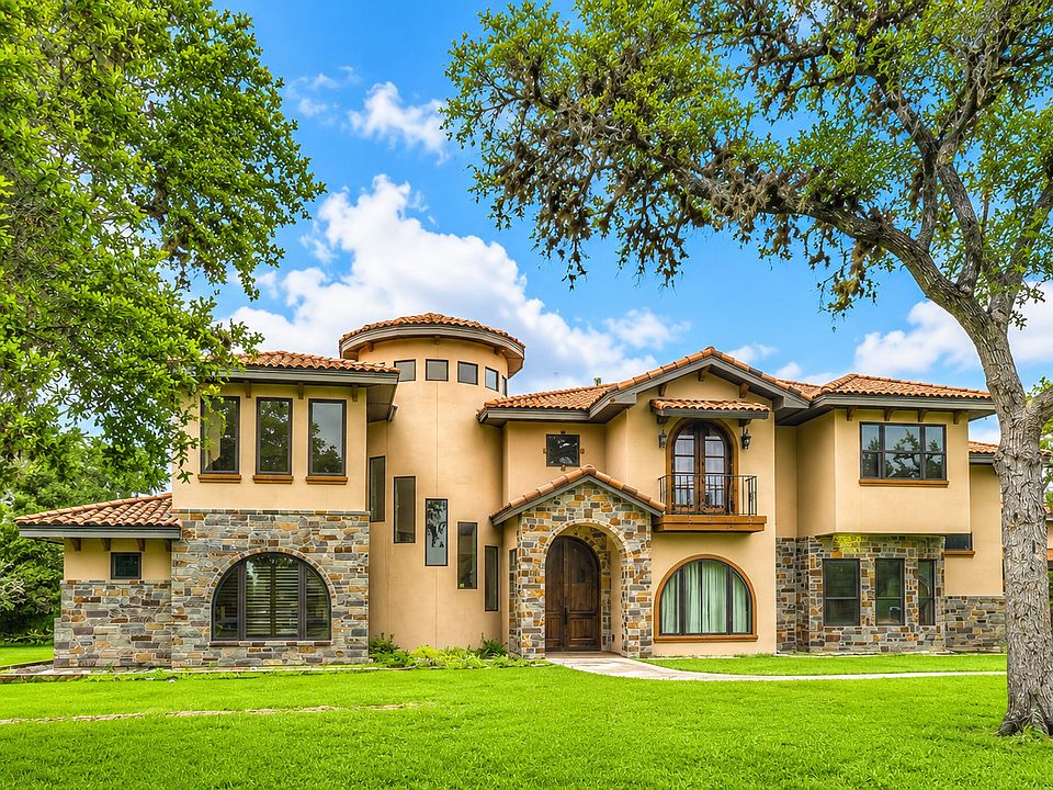 1st image of 200 Skippin Stone Ln