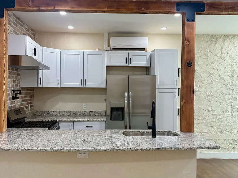 4330 Tularosa Ave #1 — Photo 5