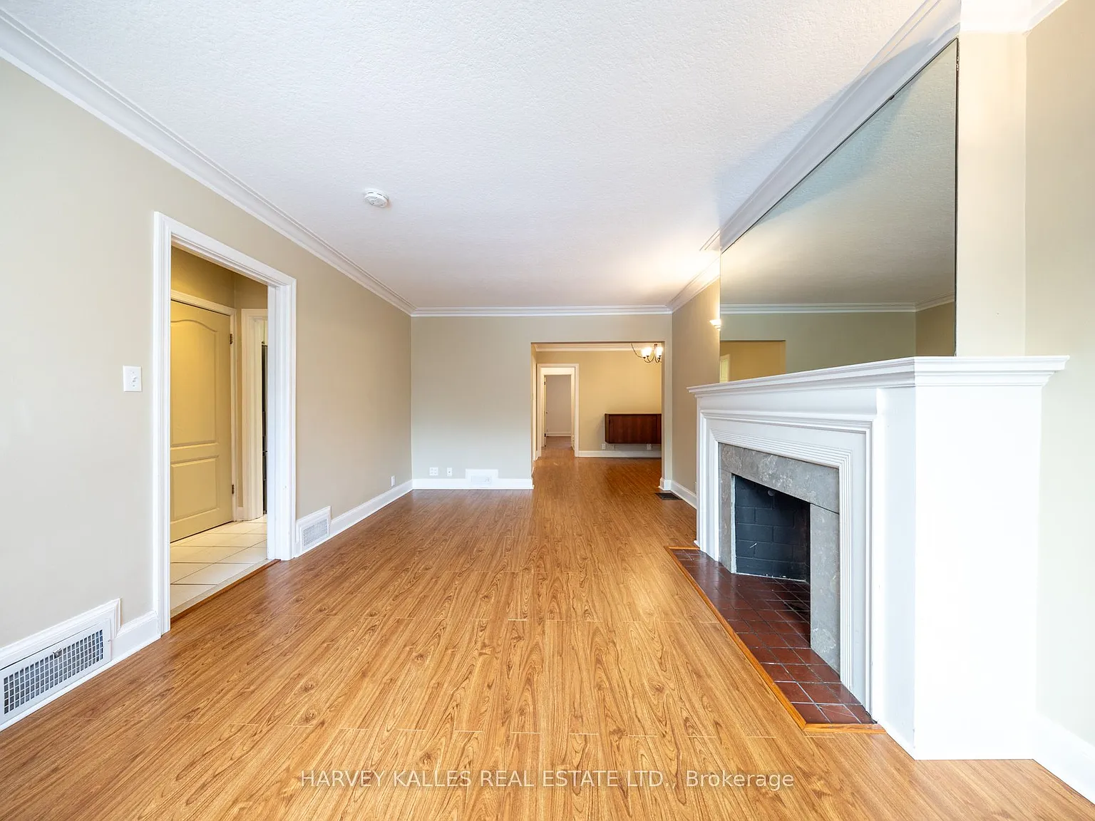 2 bed, $2,400 — Photo 4