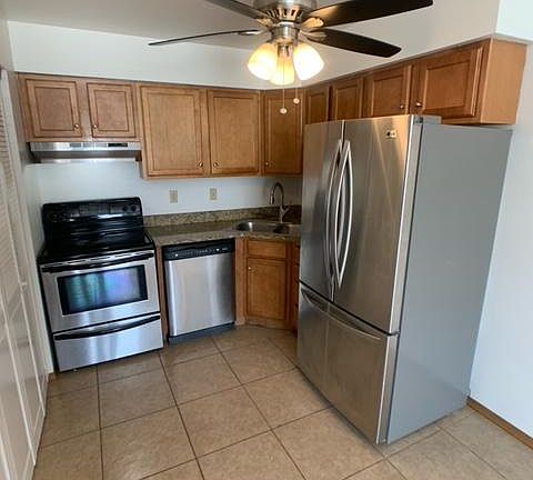 5th image of 9439 Green Park Gardens Dr Unit A