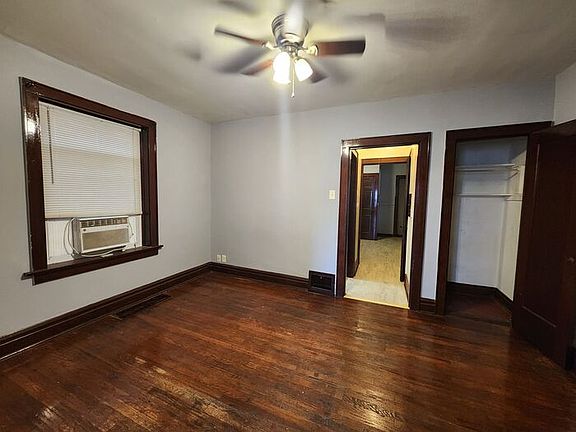 4th image of 4260 Michigan Ave #1F