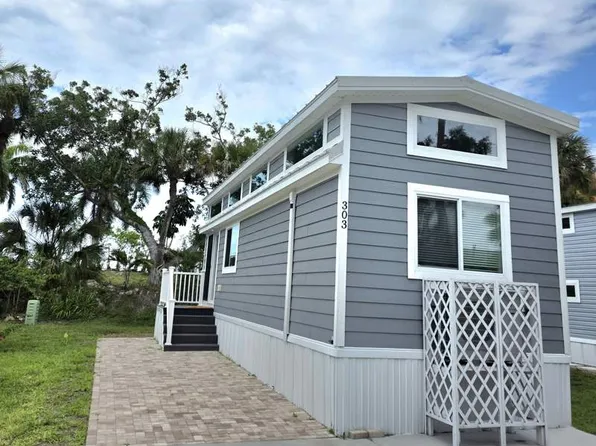 3100 North Rd #303, Naples, FL 34104