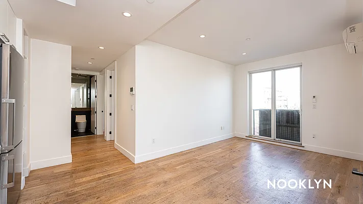 Rented by Nooklyn NYC LLC | media 38