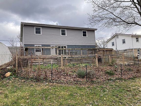 5th image of 703 Holston Ave
