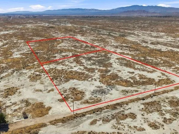 1405 Cathy Ave, Rosamond, CA 93560