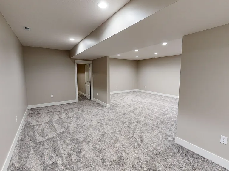 1003 E Maple Ave — Photo 7