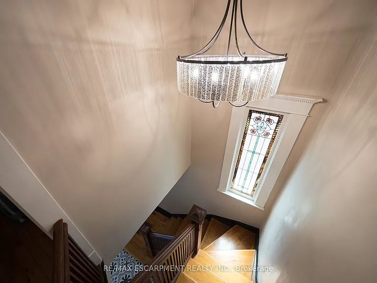 8 William St — Photo 34