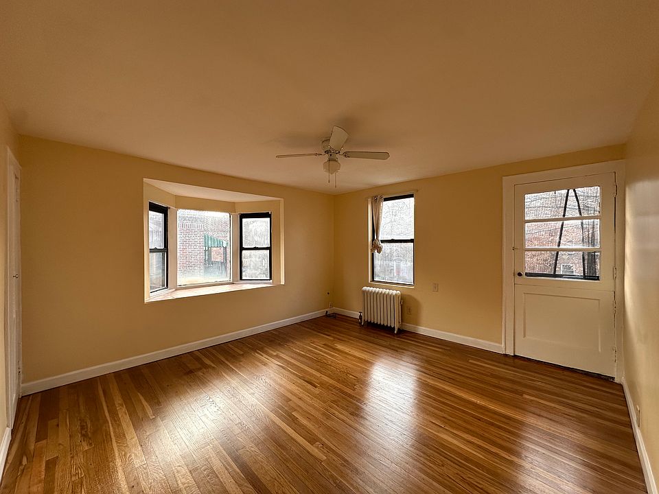 1st image of 3967 47th St #2