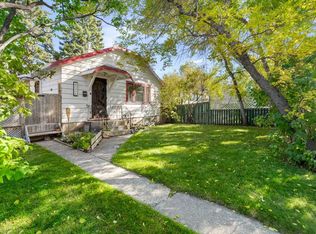 5336 W 2nd St SW, Calgary, AB T2H0G7