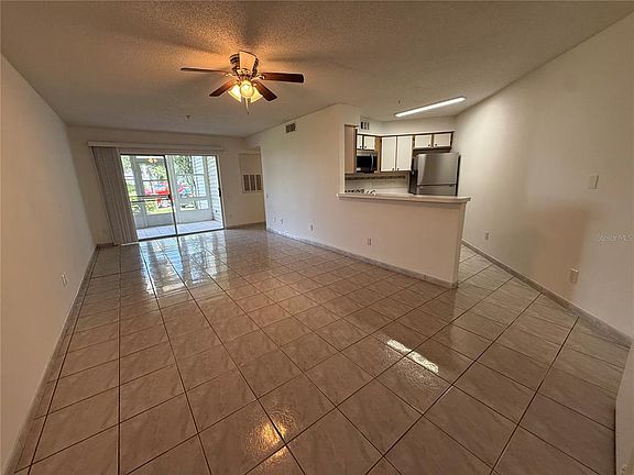 5th image of 3900 Southpointe Dr Unit 120