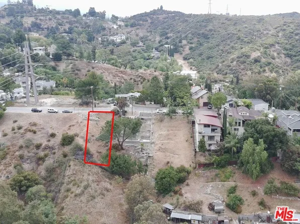 9477 Reverie Rd, Tujunga, CA 91042