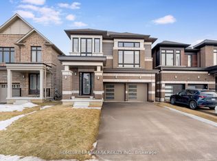 11 Blackburn St, Cambridge, ON N1S 0E1