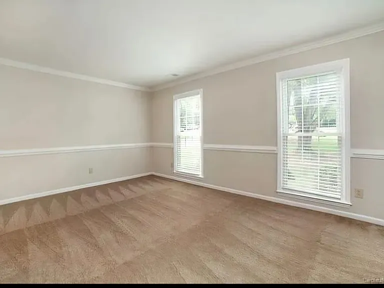 2722 Briar Ridge Dr — Photo 14