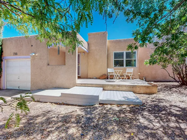 736 Loma Vista Dr NE, Albuquerque, NM 87106