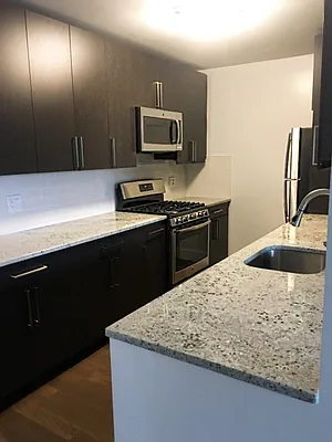 Rented by LL Real Estate Services | media 11