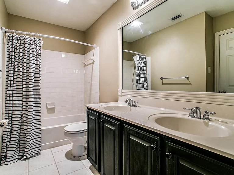 302 Walnut Grove Ln — Photo 15