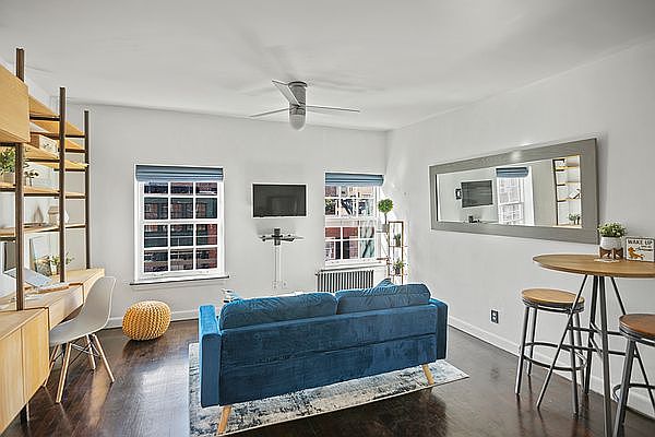 1st image of 815 Greenwich St APT 5-D