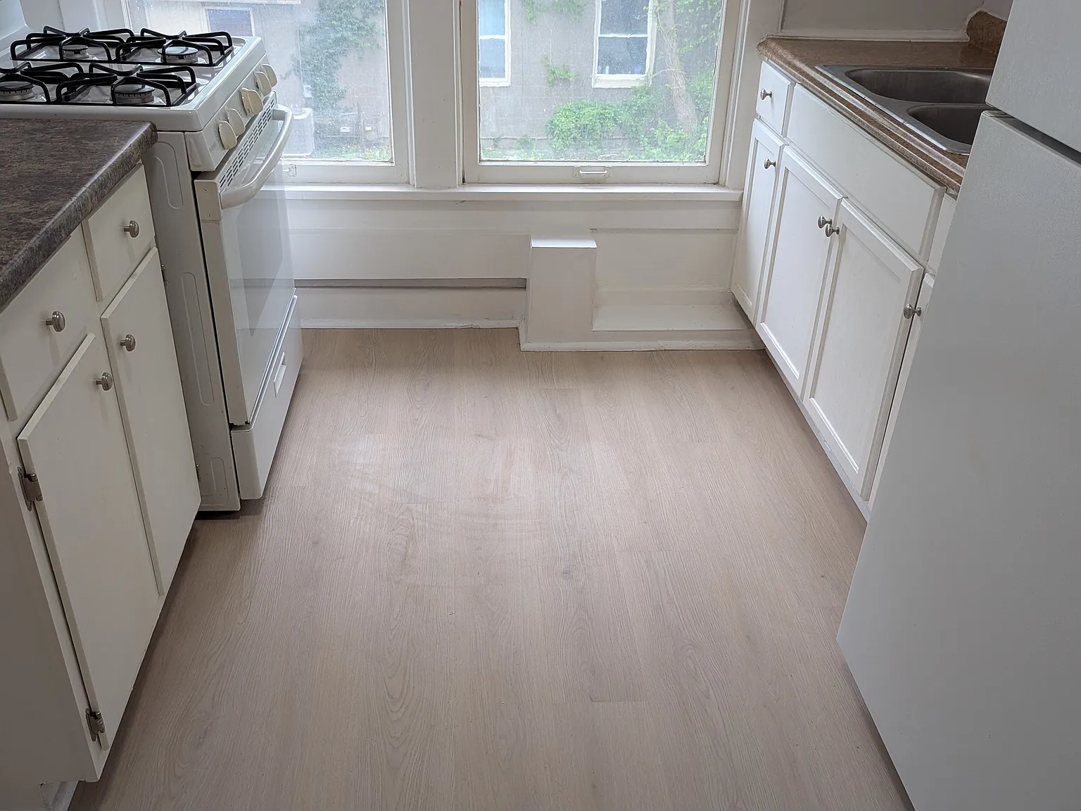 1 bed, 550 sqft, $915 — Photo 4