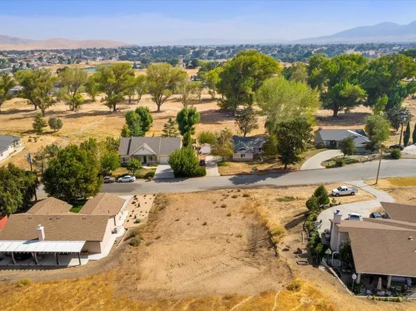 22935 Larkspur Ct #46, Tehachapi, CA 93561