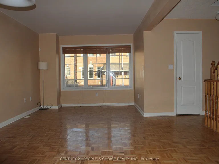80 Acorn Pl #21 — Photo 7
