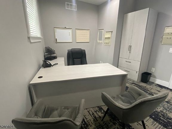 4th image of 326 Parker Ave #0