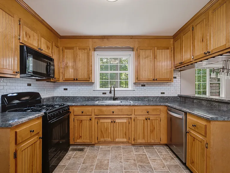 4908 Stoney Creek Pkwy — Photo 20