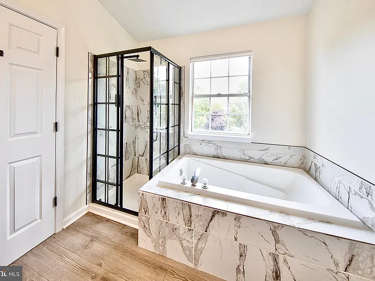 130 Spencer Cir — Photo 18