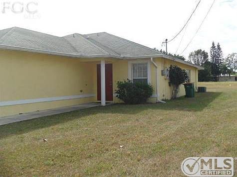 1st image of 205 Schoolside Dr