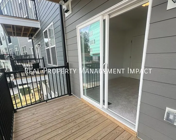 616 Market Grove Dr #100 — Photo 25