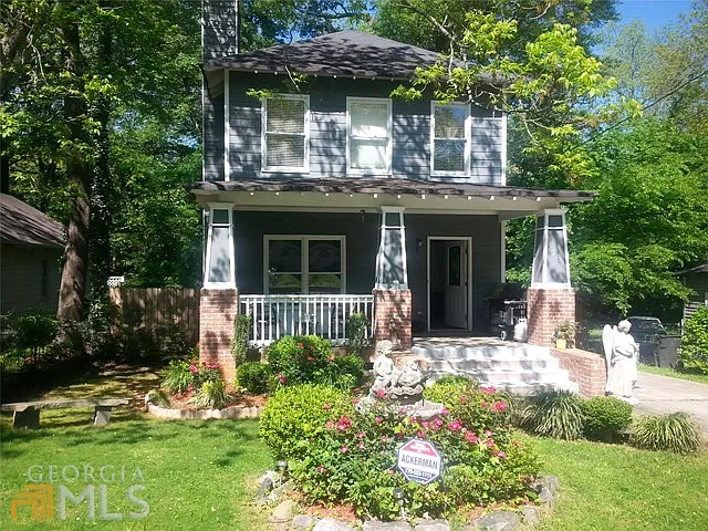 2915 8th St photo 1