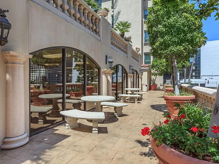 PEACEFUL COURTYARDS