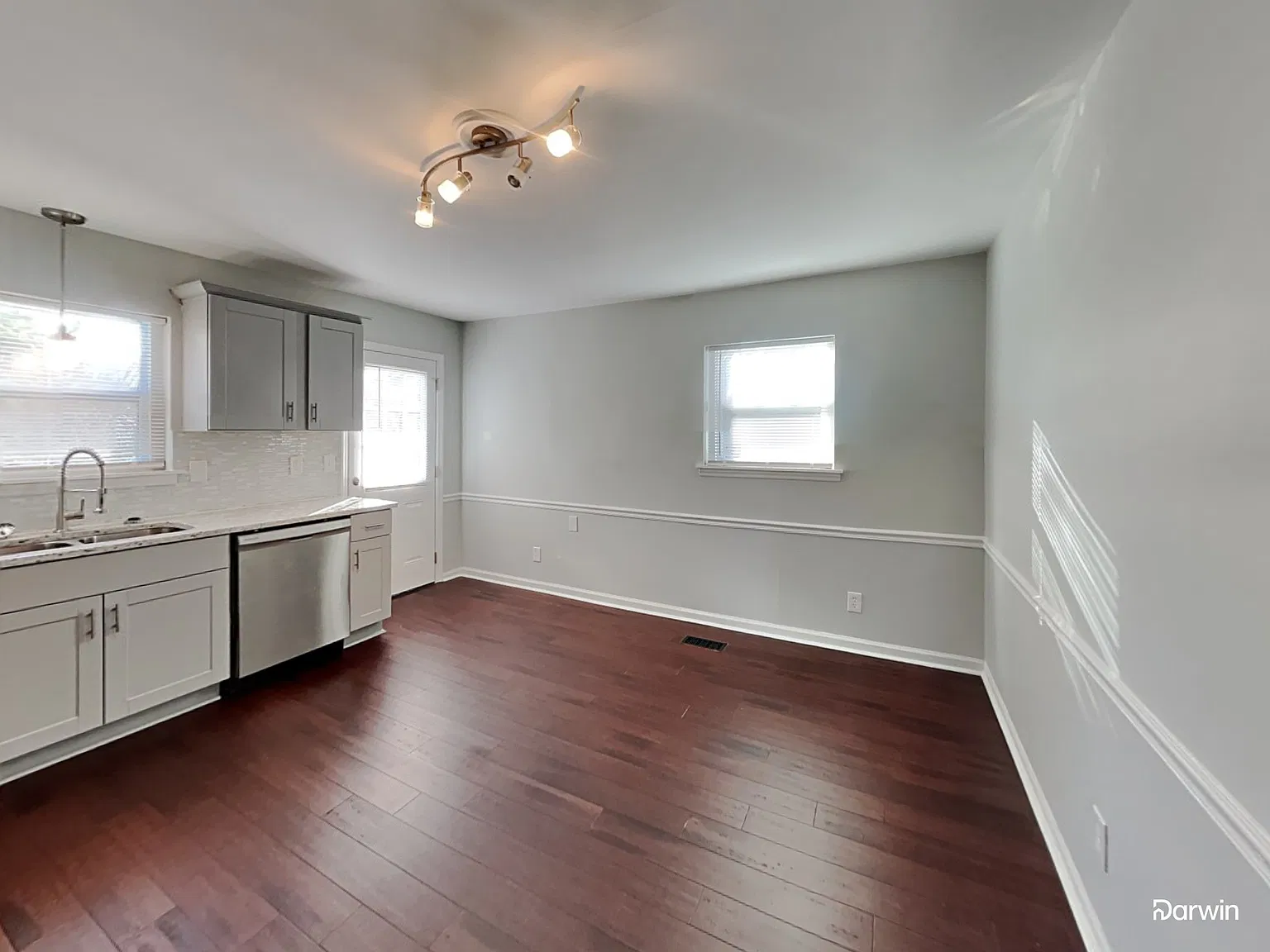 4 bed, 1.0 bath, 1176 sqft, $1,840 — Photo 4