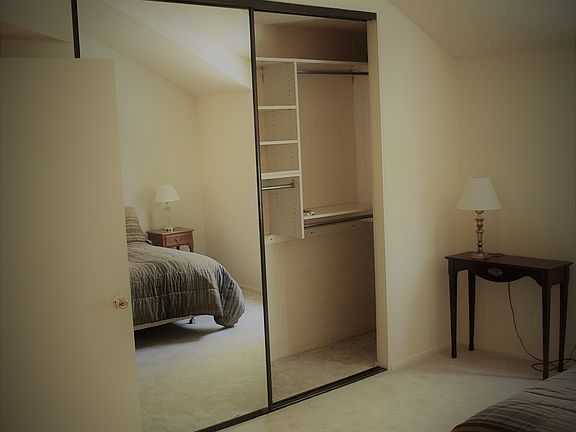 3rd image of 6602 Clybourn Ave Unit 78