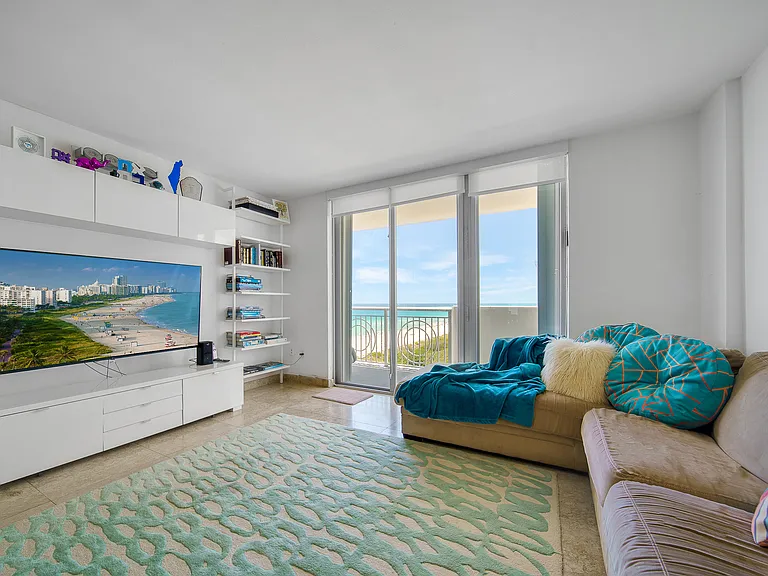 5825 Collins Ave #10G — Photo 13
