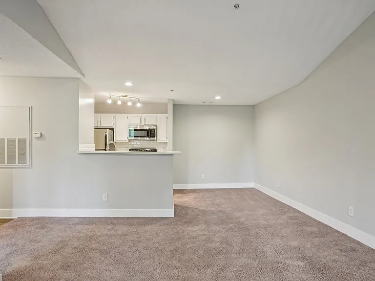 Camara Estates — Photo 41