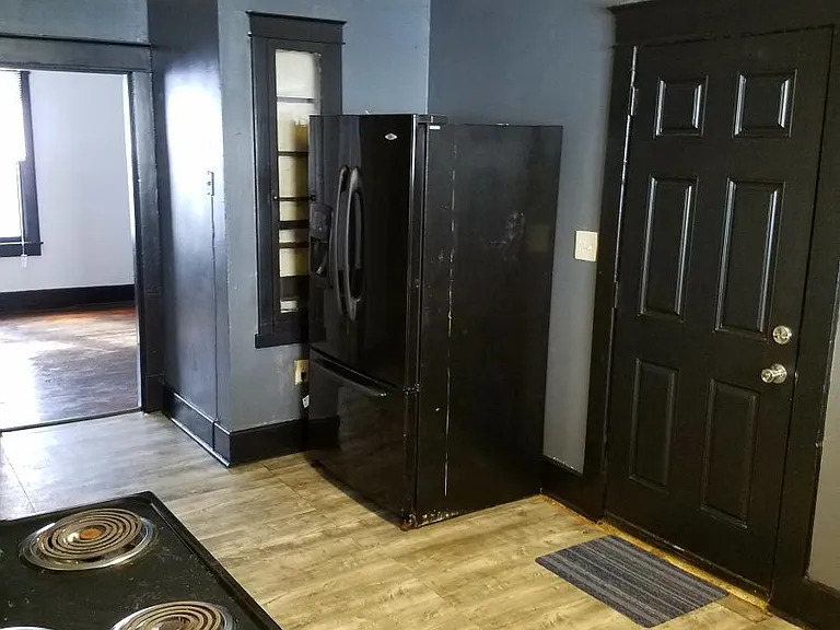 Kitchen showing appliances