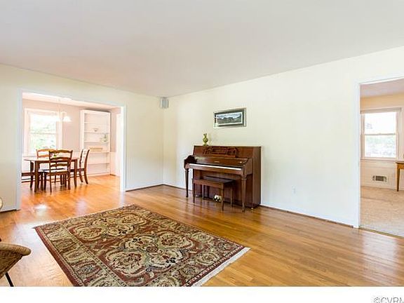 3rd image of 1600 Cloister Dr