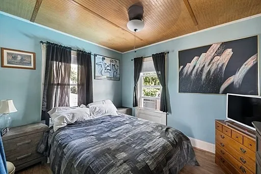 2 bed, 900 sqft, $2,400 — Photo 4