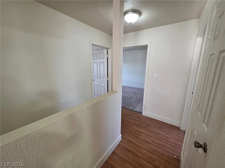 1590 Mustang Dr — Photo 31