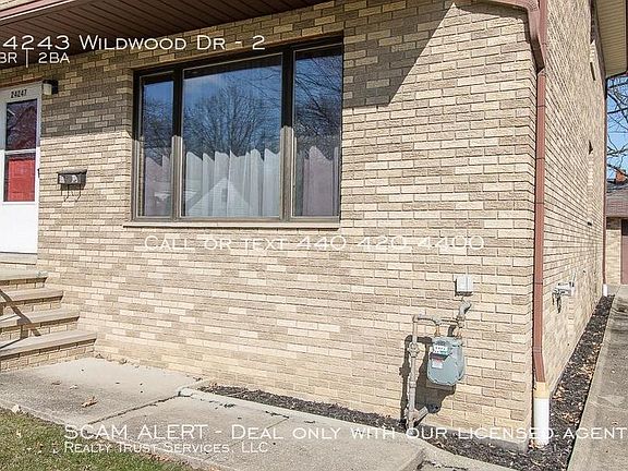 3rd image of 24243 Wildwood Dr #2