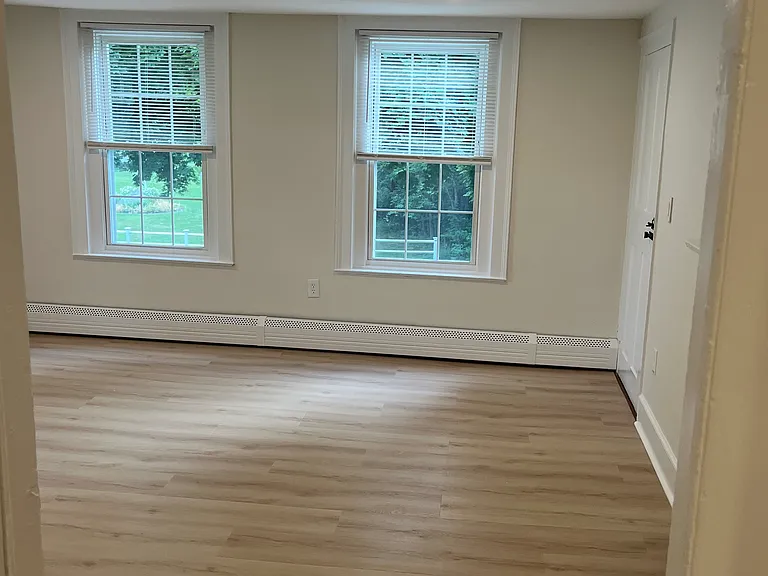 358-360 King St #B — Photo 4
